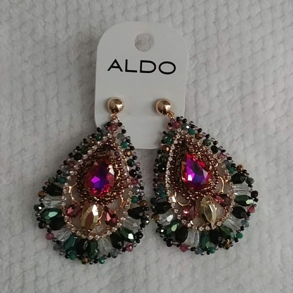 Beautiful statement Earnings